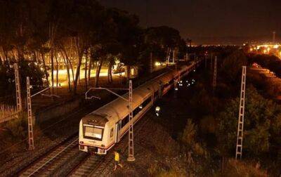 В Испании столкнулись поезд и локомотив, 30 пострадавших - korrespondent.net - Украина - Испания - Киев - Австрия