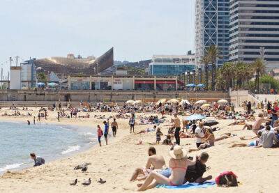Испания планирует восстановить поток иностранных туристов в текущем году - catalunya.ru - Испания
