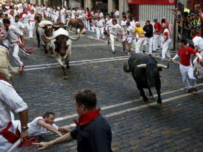Забеги быков в Испании за сутки унесли жизни трех человек - unn.com.ua - Украина - Испания - Киев - Валенсия