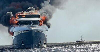 Новенькая яхта итальянского миллионера сгорела дотла у берегов Испании - focus.ua - Украина - Испания - Англия - Монако