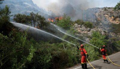 В Испании бушуют масштабные пожары - огнем охвачены почти 10 тысяч гектаров леса - ukrinform.ru - Испания - Франция