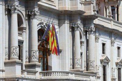 Бесплатно посетить балкон здания Городского совета Валенсии - espanarusa.com - Испания