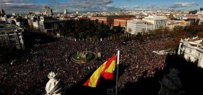 Педро Санчес - Десятки тысяч протестующих призывают положить конец правительству Санчеса в Испании - unn.com.ua - Украина - Испания - Мадрид - Madrid - Киев - Санчес