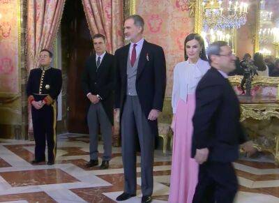 король Фелип - Посол Ирана отказался пожать руку испанской королеве - noticia.ru - Россия - Испания - Венесуэла - Иран - Никарагуа