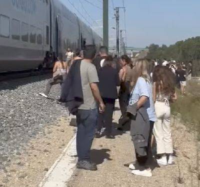Движение высокоскоростных поездов между Мадридом и Валенсией парализовано - noticia.ru - Мадрид