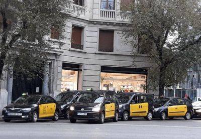 Какой на самом деле размер средней зарплаты таксистов в Барселоне - catalunya.ru - Испания