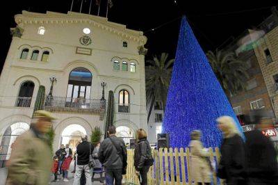 Испанские города уже потихоньку готовятся к Новому году - noticia.ru - Испания - Мадрид