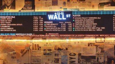 Бар в Мадриде привязал цены к индексам Уолл-стрит и меняет их каждые 5 минут - noticia.ru - Мадрид