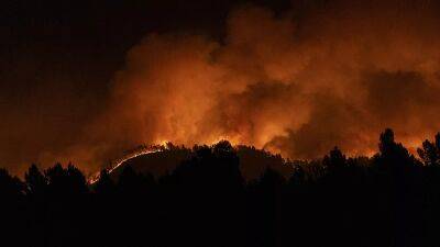 Ранние лесные пожары в Испании - ru.euronews.com - Испания