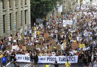 Жители Барселоны против туристов - catalunya.ru - Испания - Барселоны