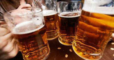 В Испании суд заступился за сотрудника, который выпил на работе три литра пива - dsnews.ua - Украина - Испания - county San Miguel