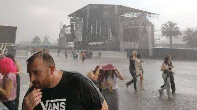В Мурсии ураган сорвал музыкальный фестиваль - noticia.ru - Англия