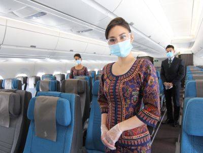 «Сингапурские авиалинии» с 1 июня запретят бортпроводникам носить маски - allspain.info - Сингапур - Республика Сингапур