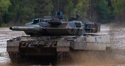 Маргарита Роблес - 20 БТР и танки Leopard 2: Испания выделит Украине пакет военной помощи - focus.ua - Украина - Испания - Голландия - Киев - Дания - Польша