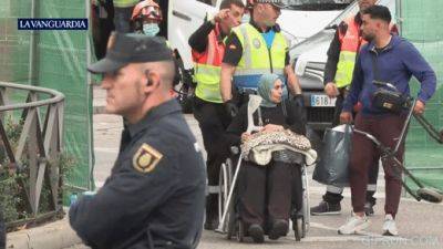 В Испании выселили 300 человек, захвативших здание - noticia.ru - Испания