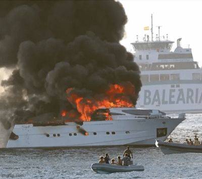У берегов Форментеры загорелась и затонула яхта известного покериста - noticia.ru - Мадрид