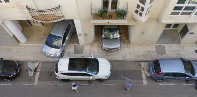 Ада Колау - Бесплатная парковка в Барселоне в августе: миф или реальность? - espanarusa.com - Испания