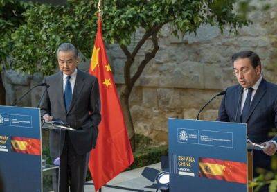 Хосе Мануэль Альбарес - Глава МИД КНР посетил Испанию с официальным визитом - catalunya.ru - Испания - Евросоюз - Китай