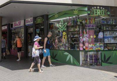 В Барселоне введут особые лицензии для магазинов, продающих сладости с каннабисом - catalunya.ru - Испания