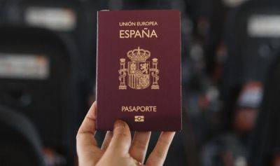 Испанский паспорт в июне стал третьим среди самых «сильных» в мире - noticia.ru - Италия - Испания - Франция - Венгрия - Сингапур
