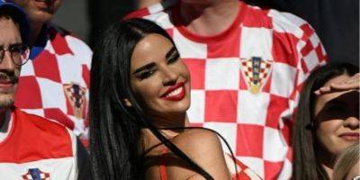После разгрома от Испании. Самая известная фанатка Хорватии засветилась в новом соблазнительном костюме на матче с Албанией — фото - nv.ua - Украина - Испания - Албания - Хорватия