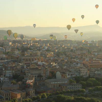 Европейский фестиваль воздушных шаров в Игуаладе в июле - espanarusa.com - Италия - Испания - Франция - Англия - Марокко - Швейцария - Монако - Бразилия - Тунис