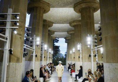 Антонио Гауди - «Louis Vuitton» превратил Барселону в новую столицу моды - catalunya.ru - Испания - Франция - Лондон - Париж - Нью-Йорк