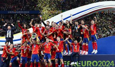 Испания выиграла Евро-2024 и установила рекорд чемпионатов Европы - vchaspik.ua - Украина - Италия - Испания - Франция - Португалия - Греция - Англия - Голландия - Германия - Ссср - Дания - Берлин